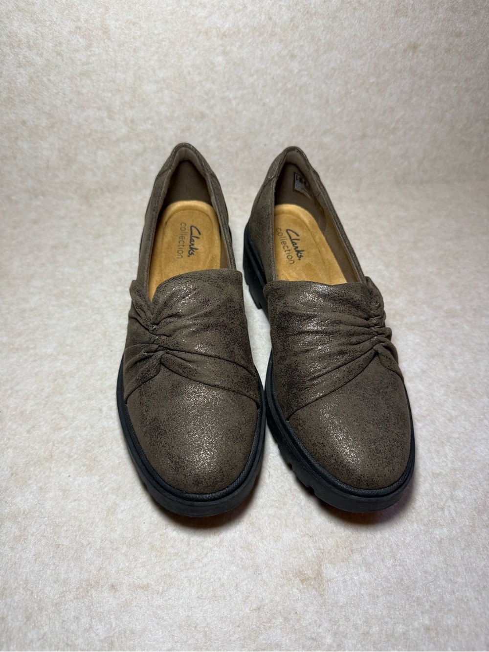 Clarks Collection Calla Bronze Metallic Slip On Loafers Flats Size US 7